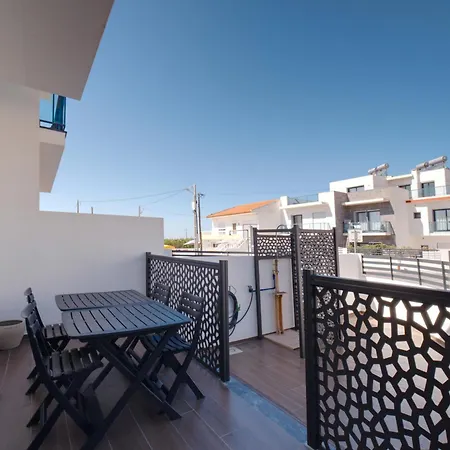 & Surf Lovers With Ac - * 巴勒尔