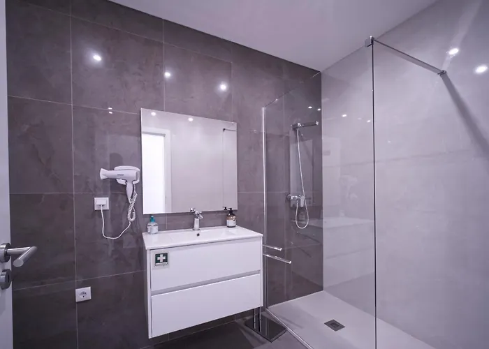 & Surf Lovers With Ac - 公寓 巴勒尔